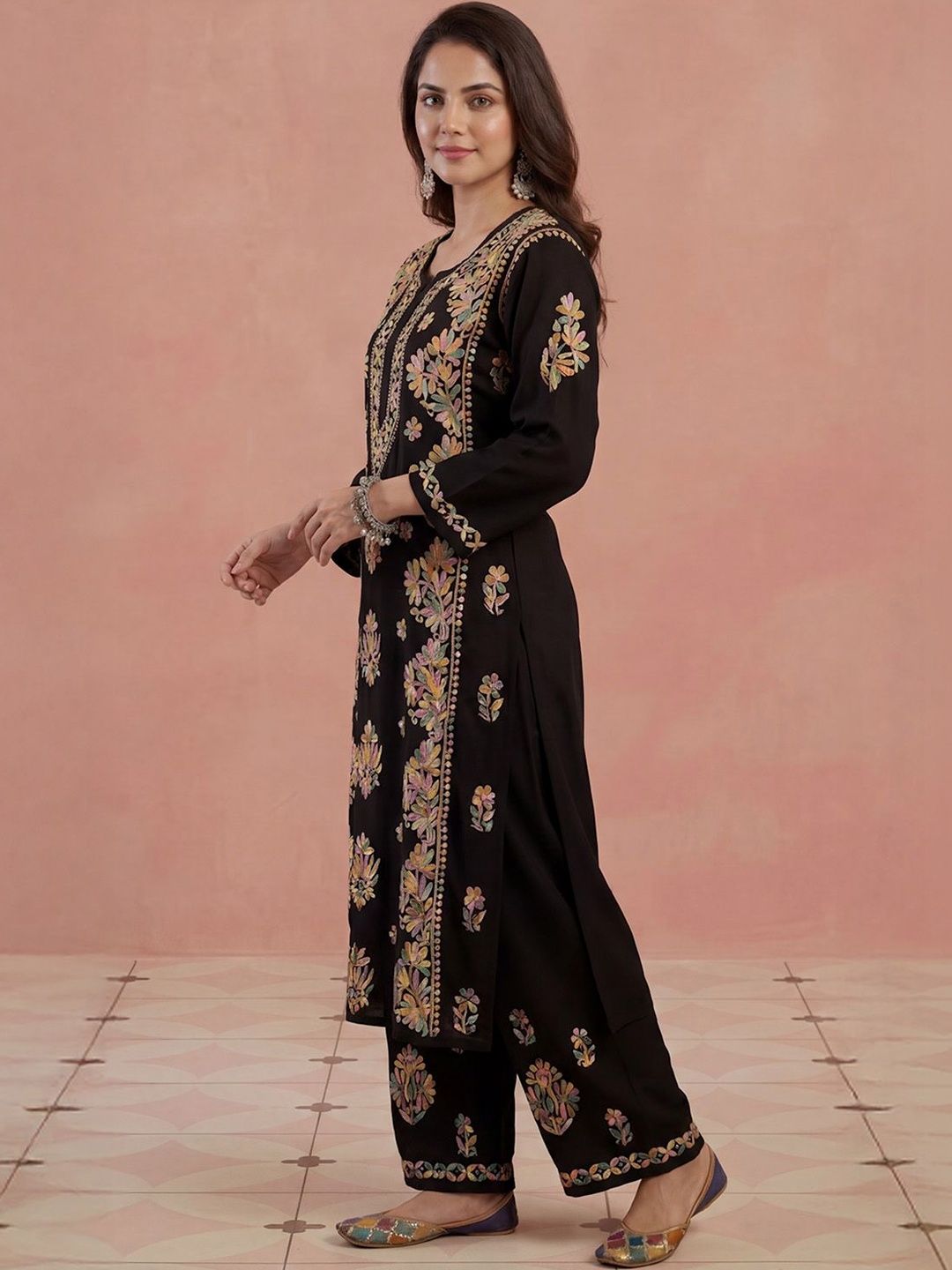 Rumah Chikankari Kurta Chikankari Biasa Wanita dengan Seluar