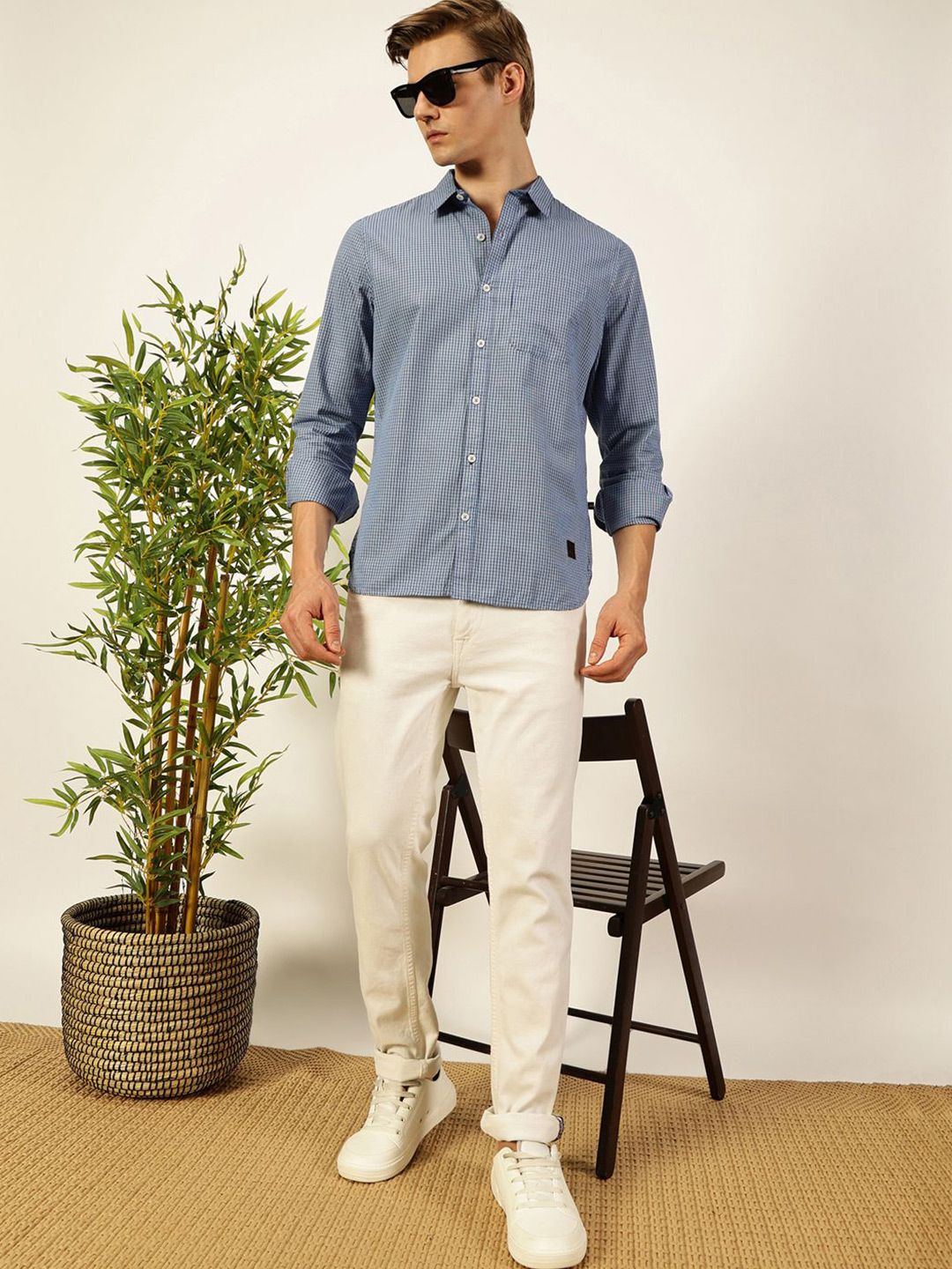 Thomas Scott Men Smart Spread Collar Micro Checked Cotton Slim Fit Casual Shirt