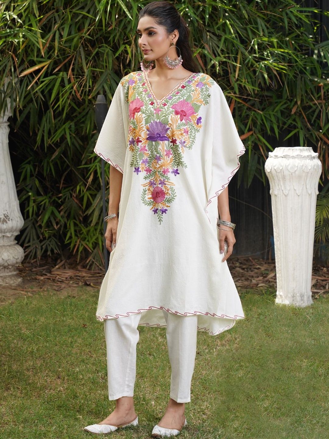House of Chikankari Women Floral Embroidered Thread Work Indie Florals Crepe Kaftan Kurta