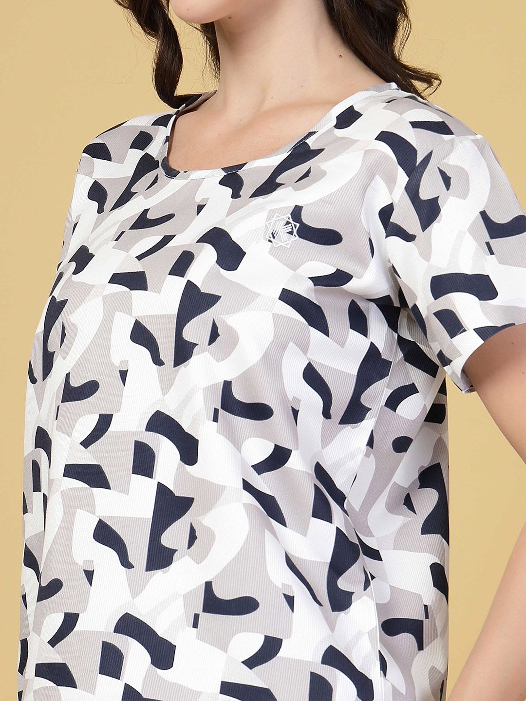 KLOTTHE Women Printed Night suit
