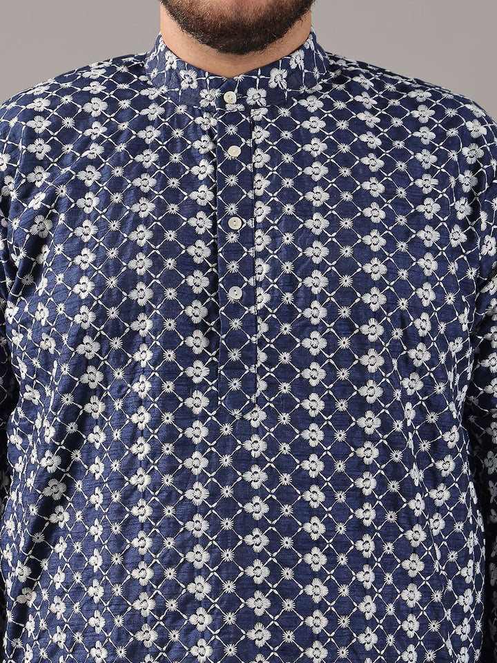 SOJANYA PLUS Plus Size Men Floral Embroidered Band Collar Straight Kurta And Pyjamas