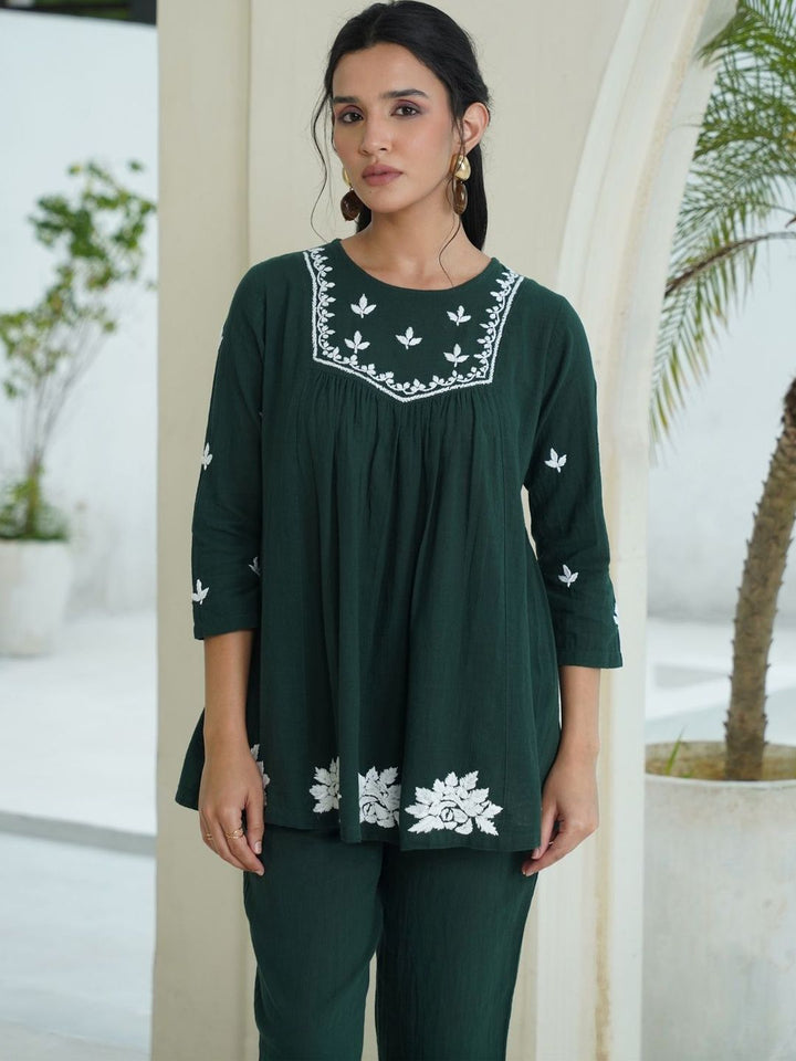 House of Chikankari Green 2 Keping Cotton Solid Tunic dengan Set Co-Ord Seluar