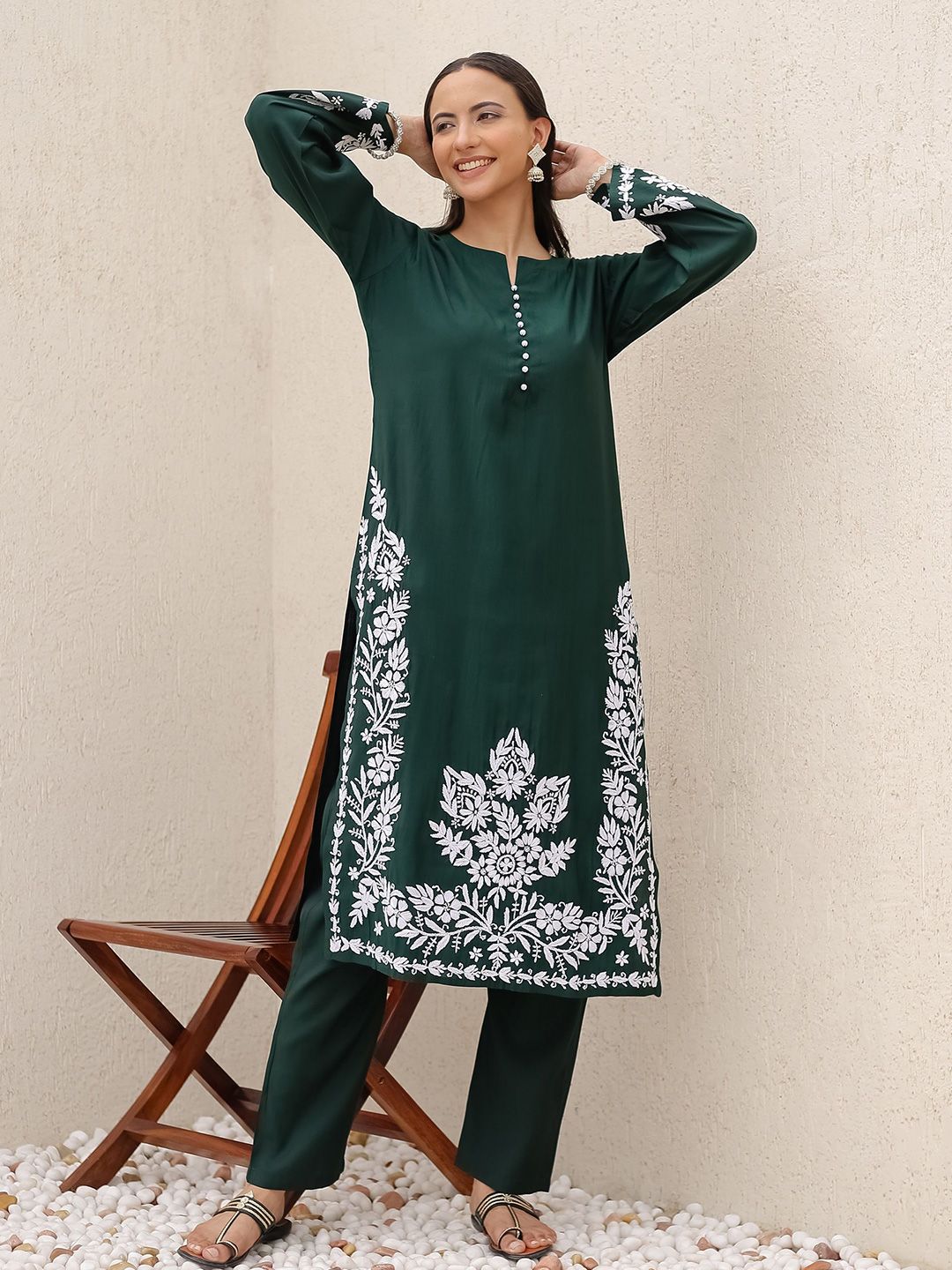 HOUSE OF KARI Floral Embroidered Chikankari Straight Kurta with Trousers
