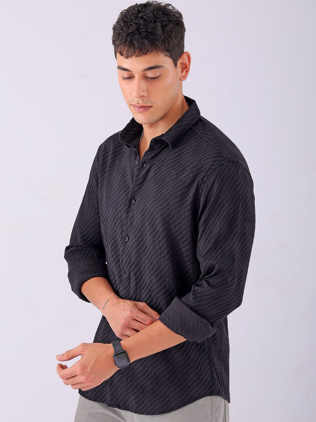 The Indian Garage Co Men Slim Fit Textured Jacquard Resortwear Shirt