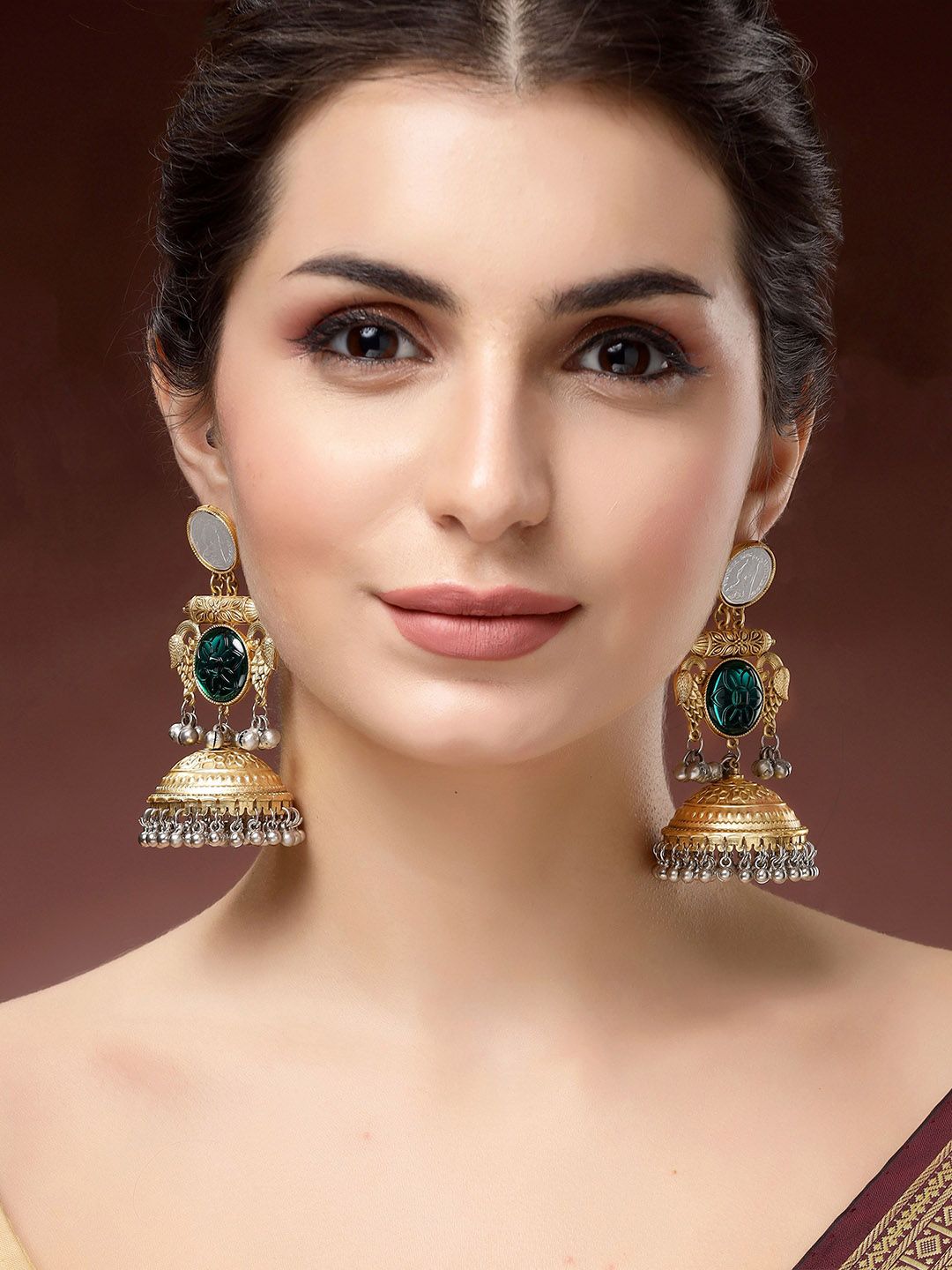 KARATCART Gold-Plated Dome Shaped Bird Motif Kundan Studded & Beaded Jhumkas