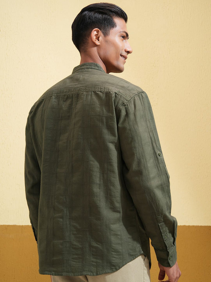 HIGHLANDER Men Relaxed Fit Mandarin Collar Checked Cotton Casual Shirt