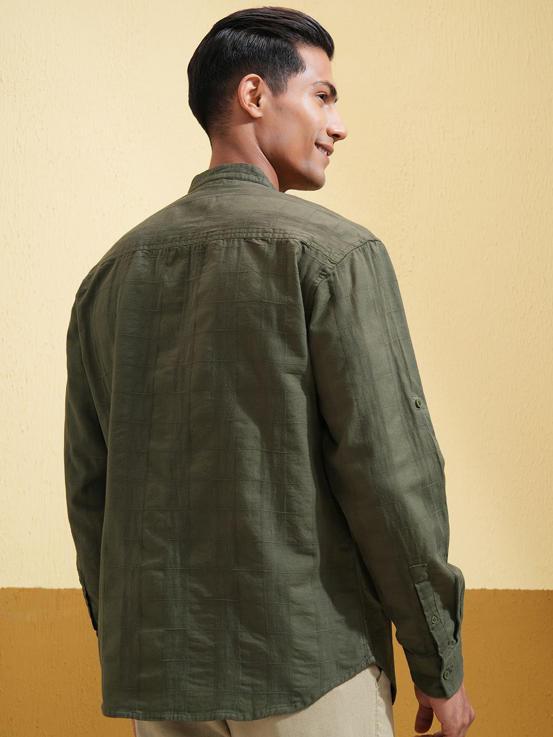 HIGHLANDER Men Relaxed Fit Mandarin Collar Checked Cotton Casual Shirt