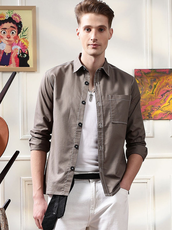 Eszett Contrast Stitch Spread Collar Baju Kasual Kapas Tulen