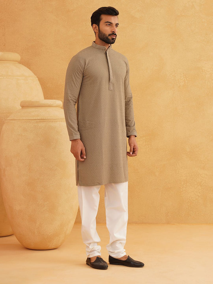 SOJANYA Geometric Embroidered Mandarin Collar Pure Cotton Straight Kurta