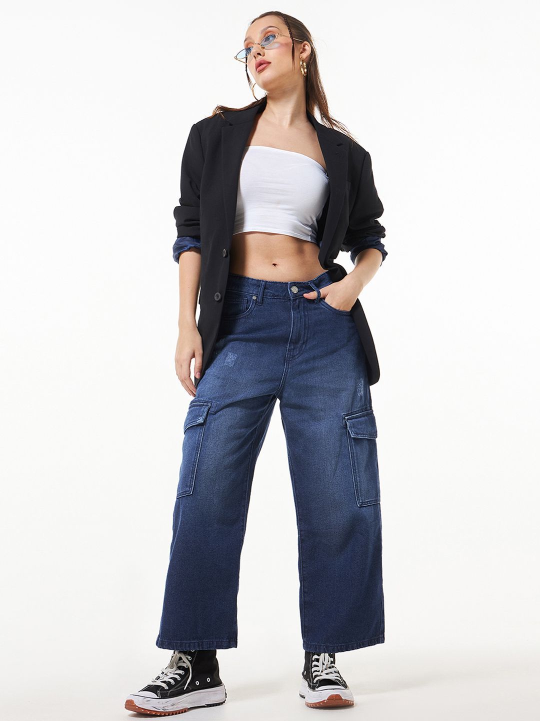 Bewakoof Women Straight Fit High-Rise Light Fade Cotton Cargo Jeans