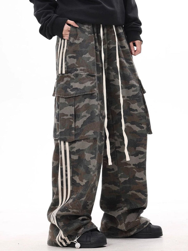 DressBerry Women Camouflage Printed Cargos Trousers