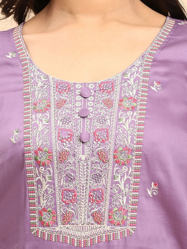 Mamicha Women Floral Embroidered Regular Pure Cotton Kurta with Palazzos & With Dupatta