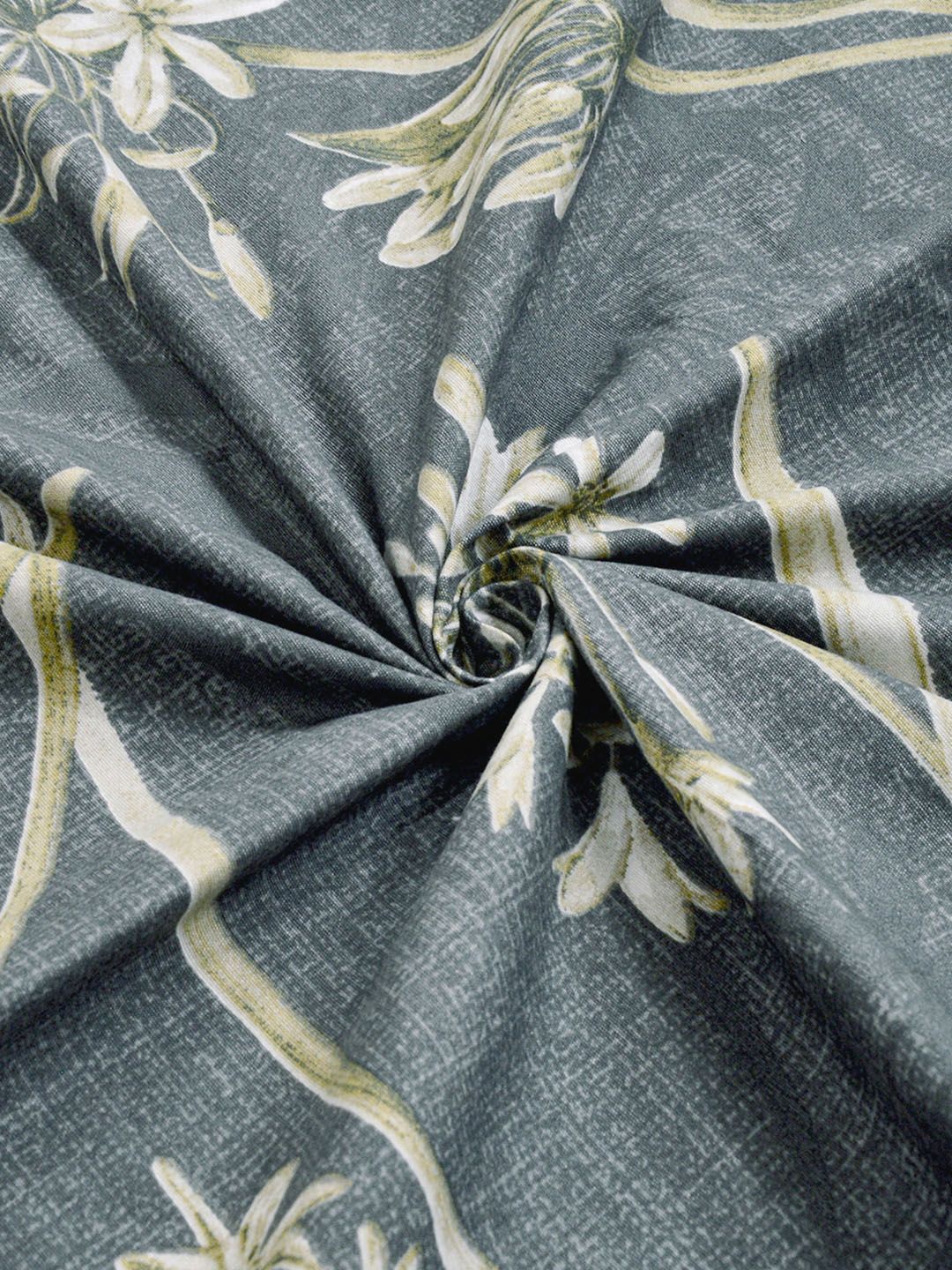 KLOTTHE Green & White Printed 300 TC Double Bedsheet With 2 Pillow Covers- 2.5 m x 2.25 m