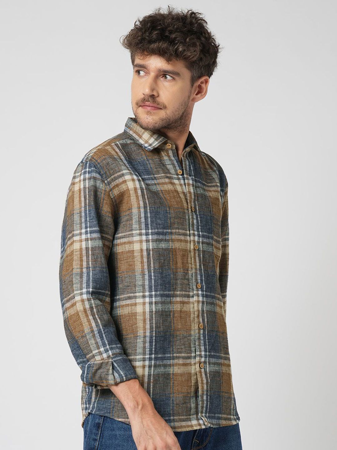 VASTRADO Men Classic Slim Fit Tartan Checked Cutaway Collar Cotton Casual Shirt