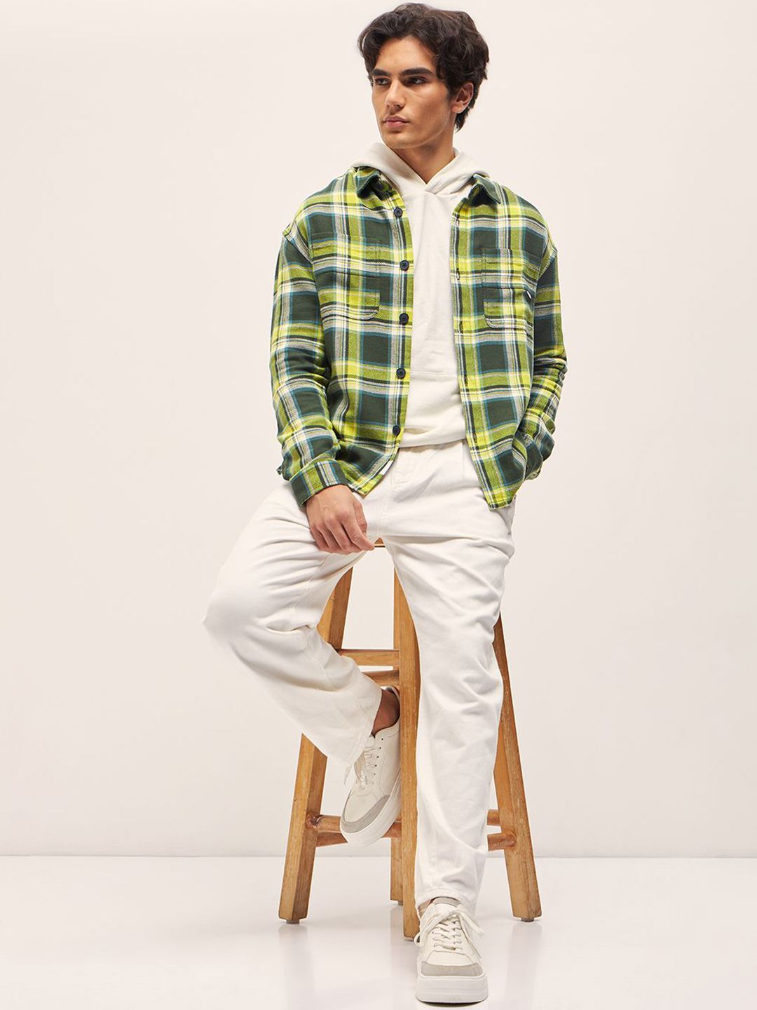 THE BEAR HOUSE Men Spread Collar Tartan Checked Cotton Relaxed Fit Casual Shirt