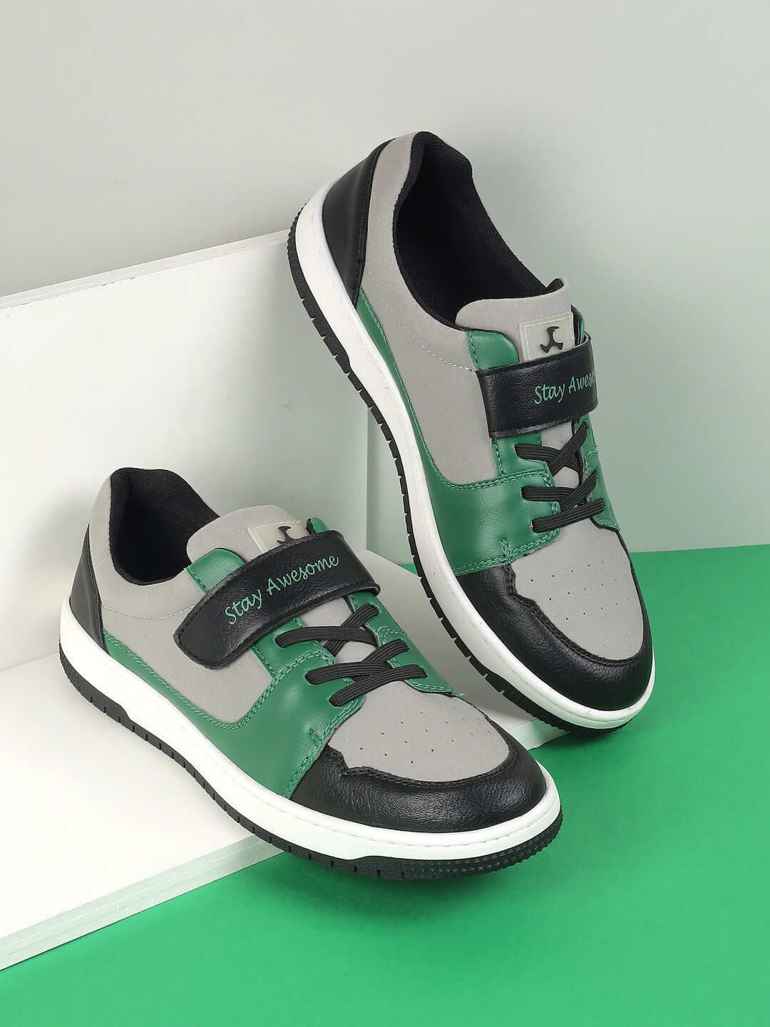 Mochi Men Sneakers