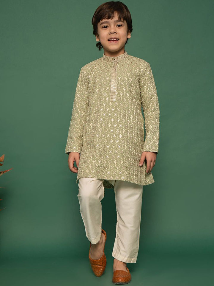 VASTRAMAY Boys Embroidered Regular Sequinned Kurta with Pyjamas
