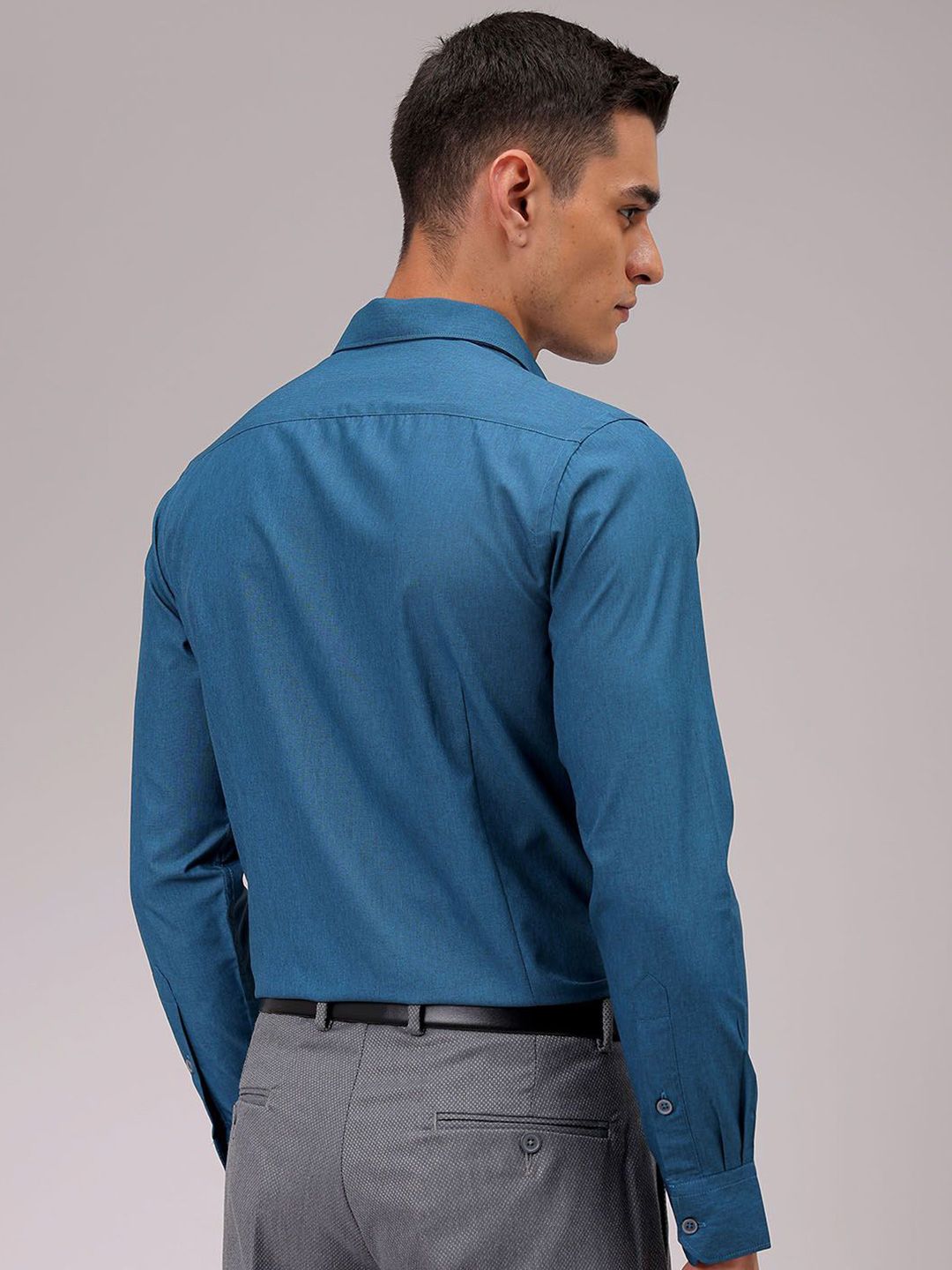 The Indian Garage Co. X Luxe Men Cutaway Collar Solid Slim Fit Formal Shirt