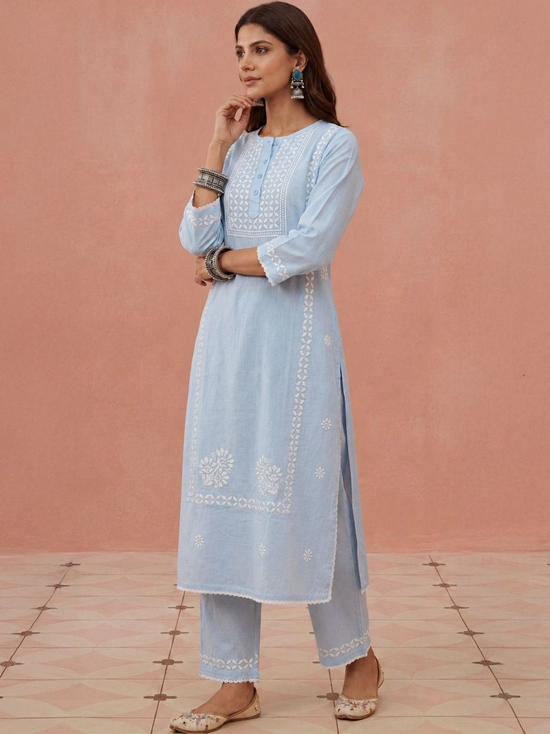 House of Chikankari Women Regular Chikankari Kurta with Trousers