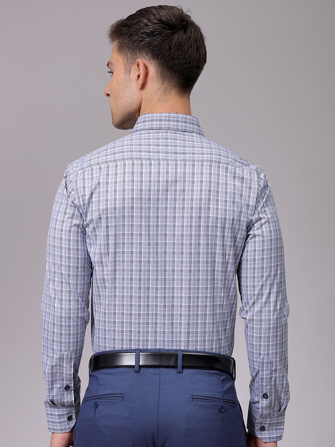 The Indian Garage Co. X Luxe Men Slim Fit Opaque Checked Formal Shirt