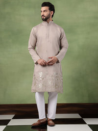 SOJANYA Men Floral Embroidered Kurta