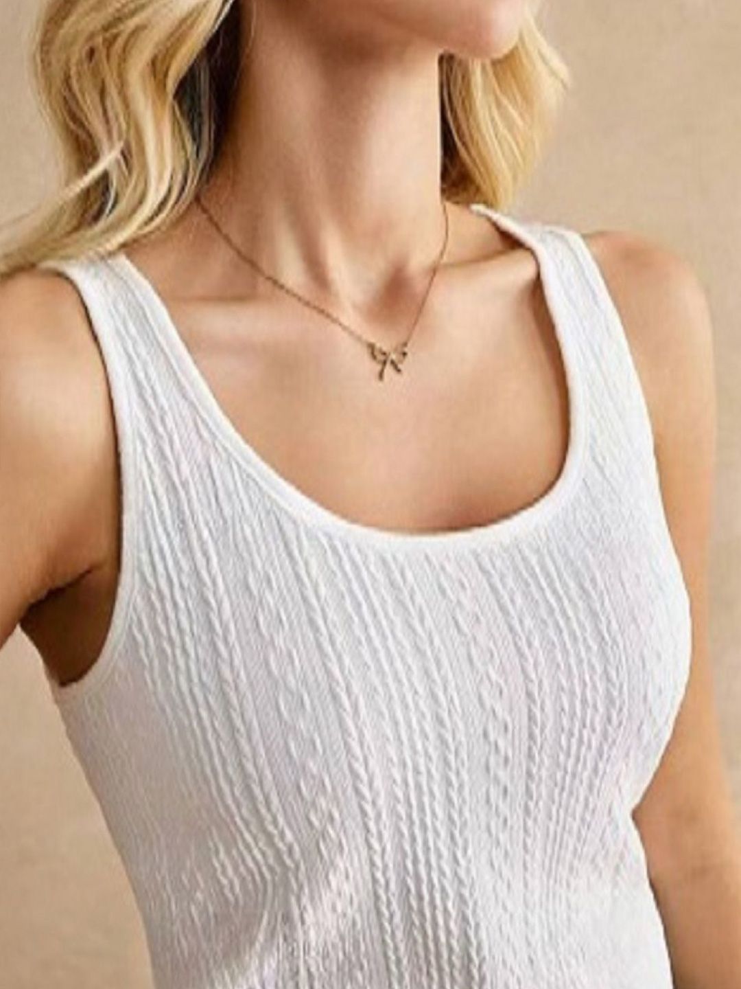 DressBerry Self Design Scoop Neck Top