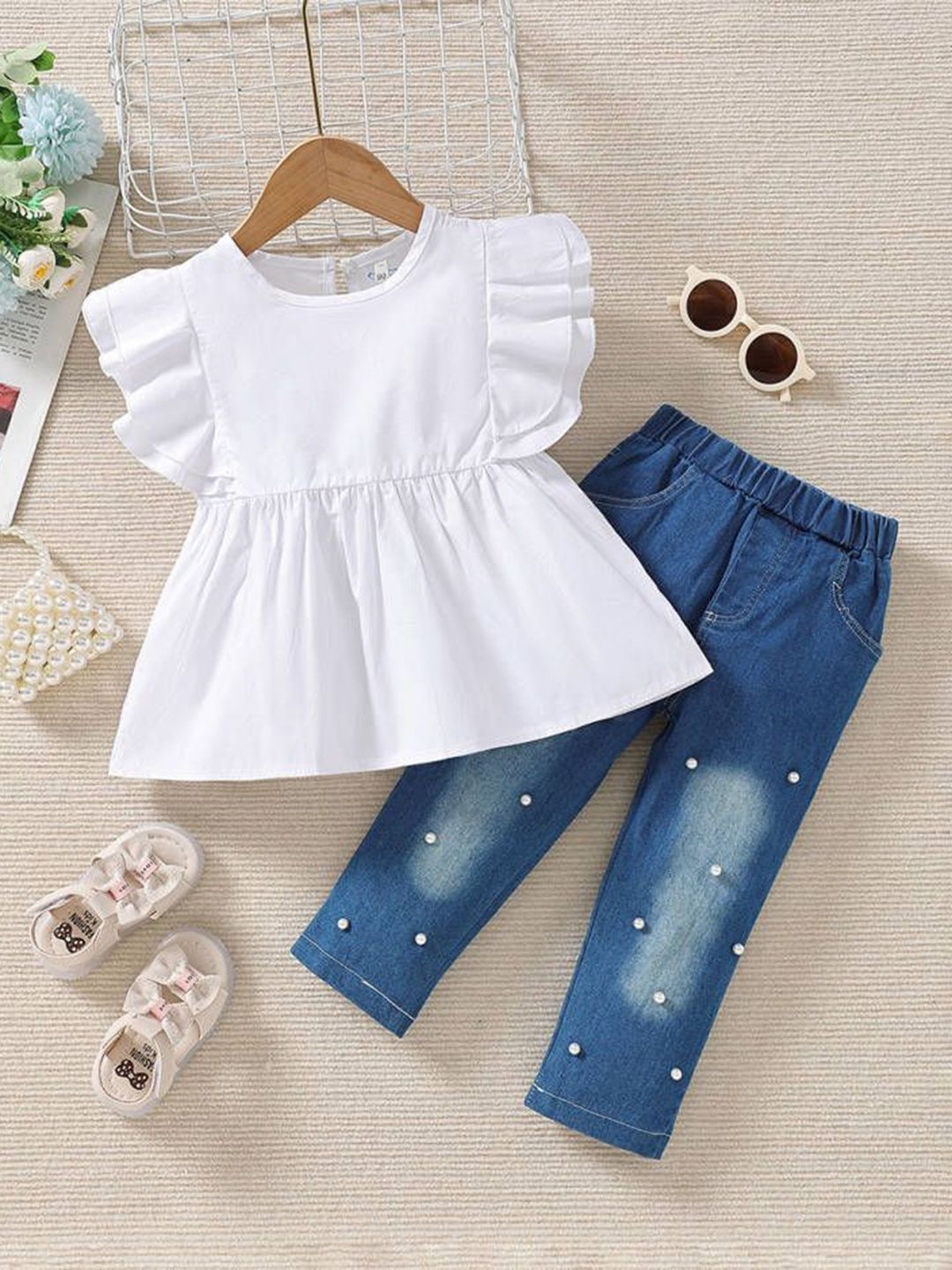 YK Girls Embellished Round Neck Top & Jeans Clothing Set