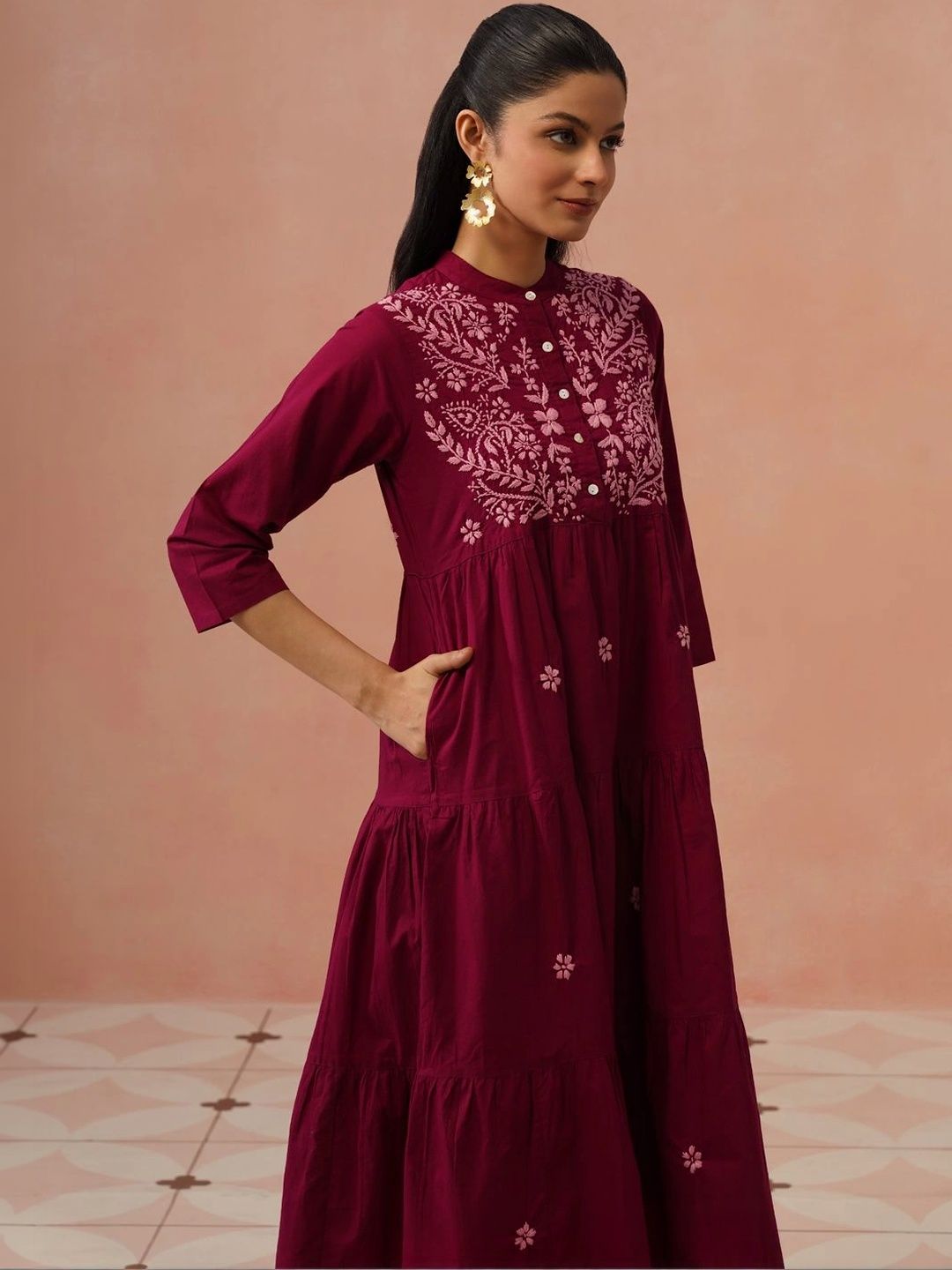 Pakaian A-Line Bersulam Bunga Rumah Chikankari