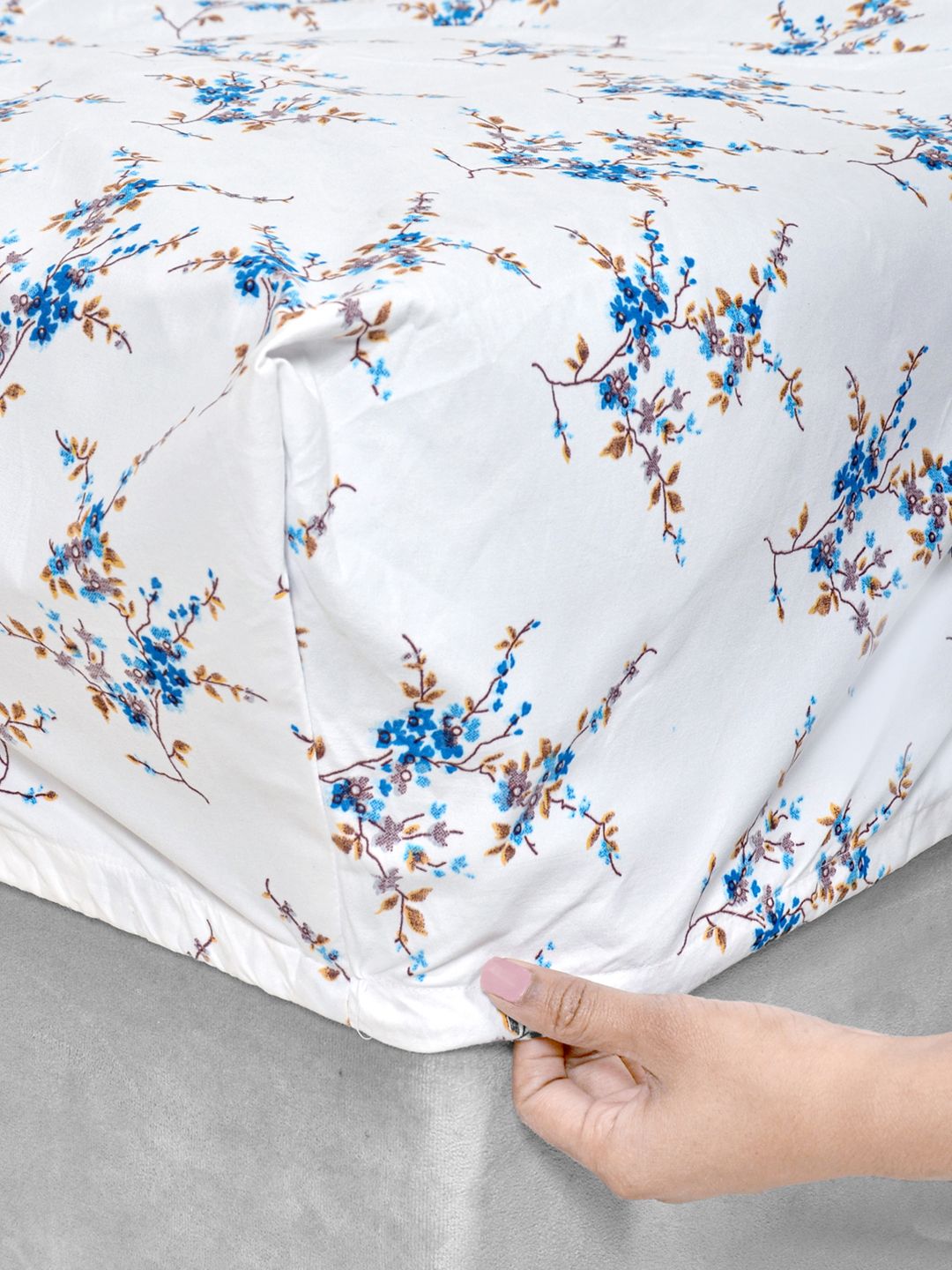 KLOTTHE White & Blue Floral 300 TC Set Cadar Double Dipasang Raja-2.50mx2.25m