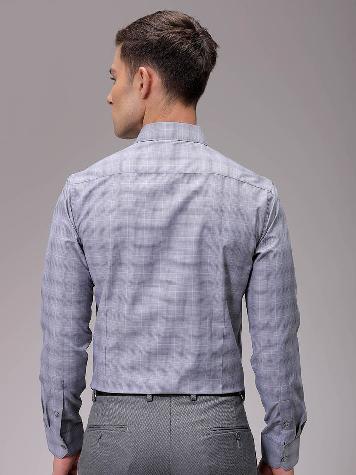 The Indian Garage Co. X Luxe Men Slim Fit Opaque Checked Formal Shirt