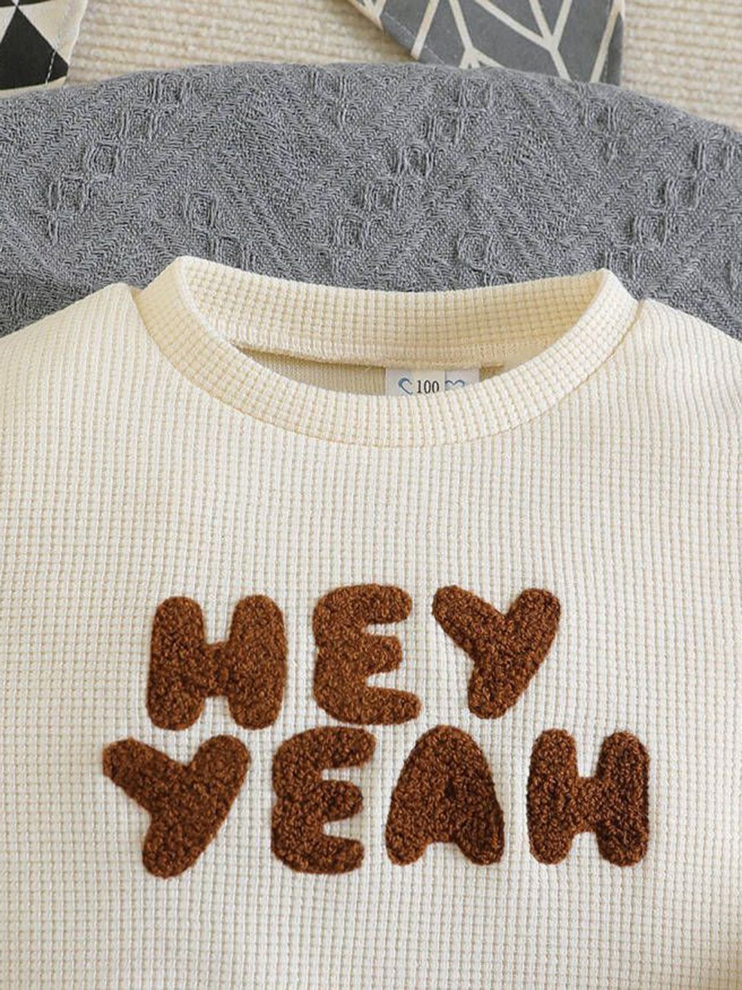 YK Kids Self Deisgn Round Neck T-Shirt With Joggers