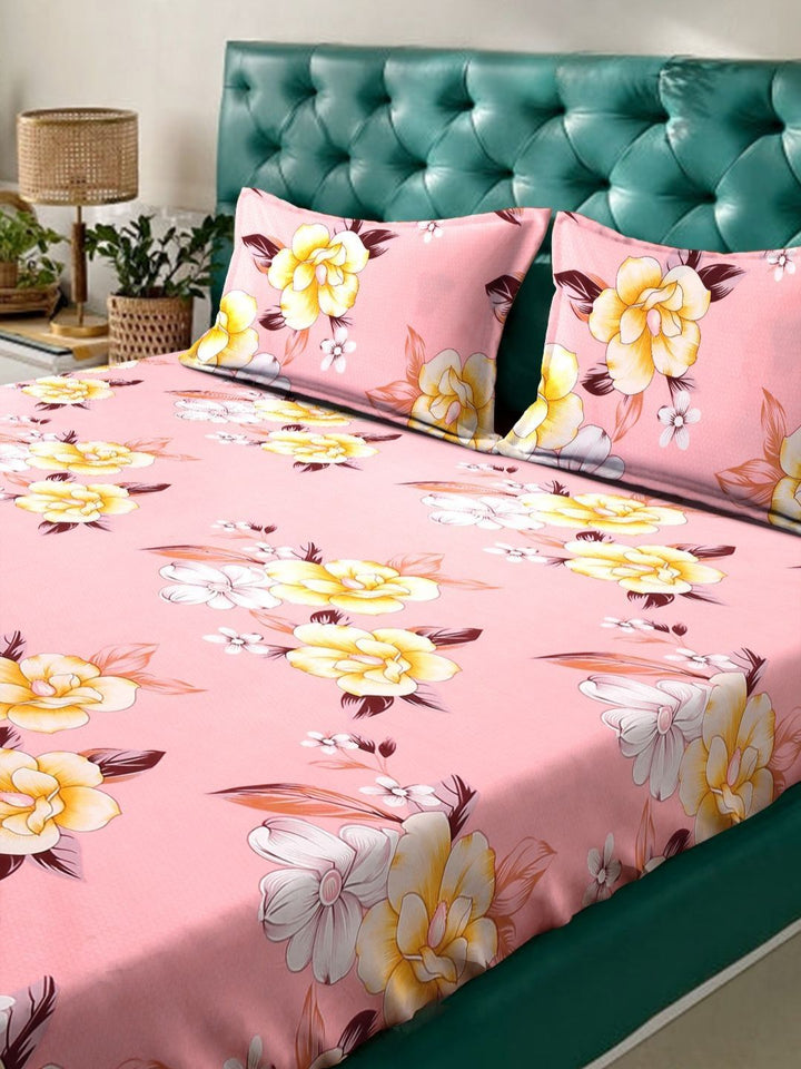 KLOTTHE Pink Floral Polycotton 300 TC King Fine Bedsheet with 2 Pillow Covers-98 x 89 inches