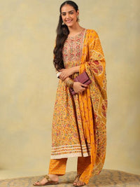 Mamicha Women Floral Printed Pure Cotton Kurta with Trousers & With Dupatta