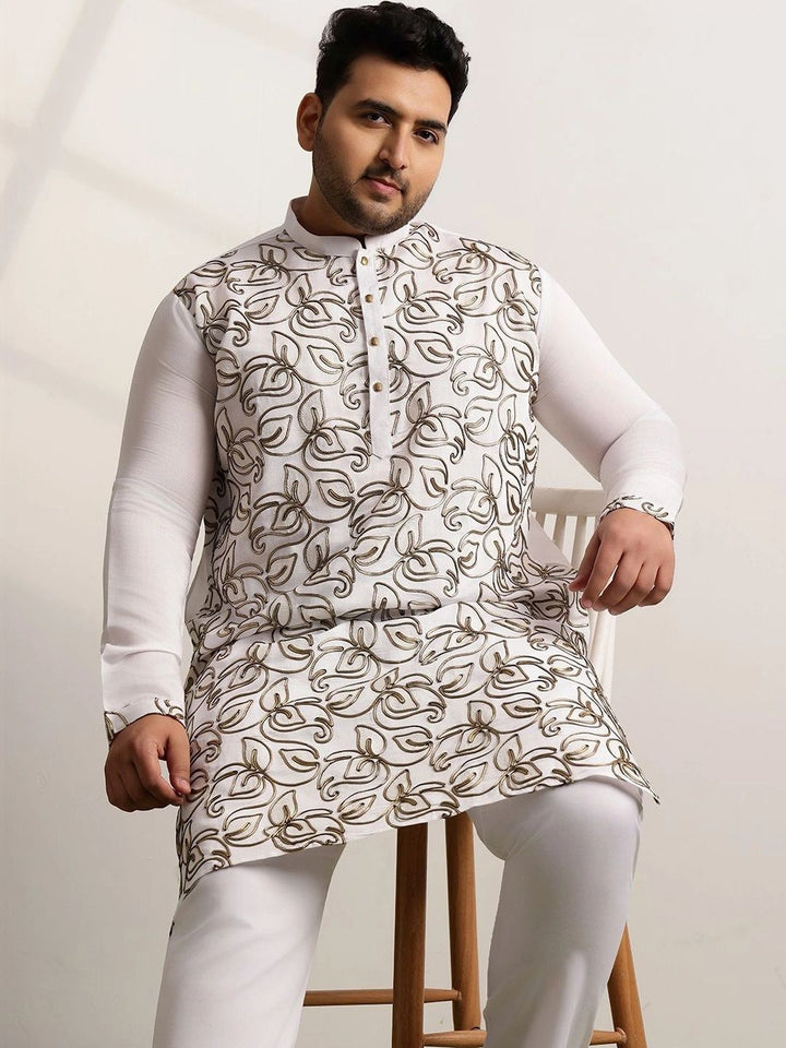 SOJANYA PLUS Men Ethnic Motifs Embroidered Regular Thread Work Kurta with Pyjamas