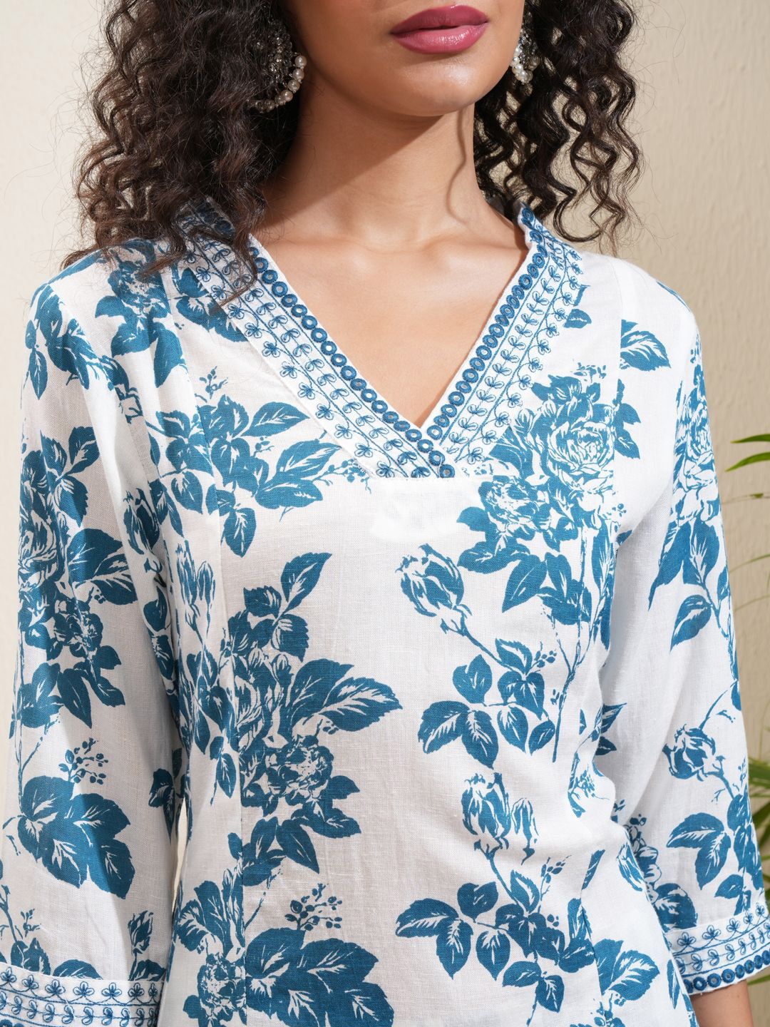 Vishudh Floral Printed Panelled Mirror Work Kurta With Trousers