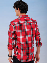 The Indian Garage Co Men Spread Collar Checked Cotton Slim Fit Casual Shirt