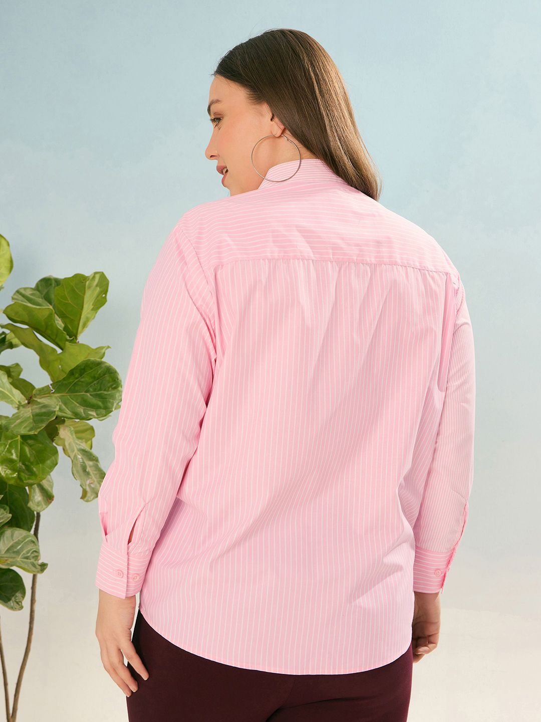SASSAFRAS Curve Women Striped Spread Collar Shirt