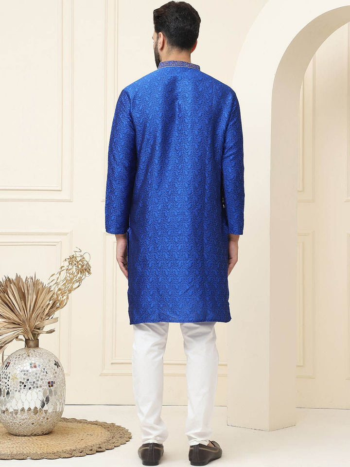SOJANYA Paisley Woven Design Mandarin Collar Silk Cotton Straight Kurta with Pyjamas