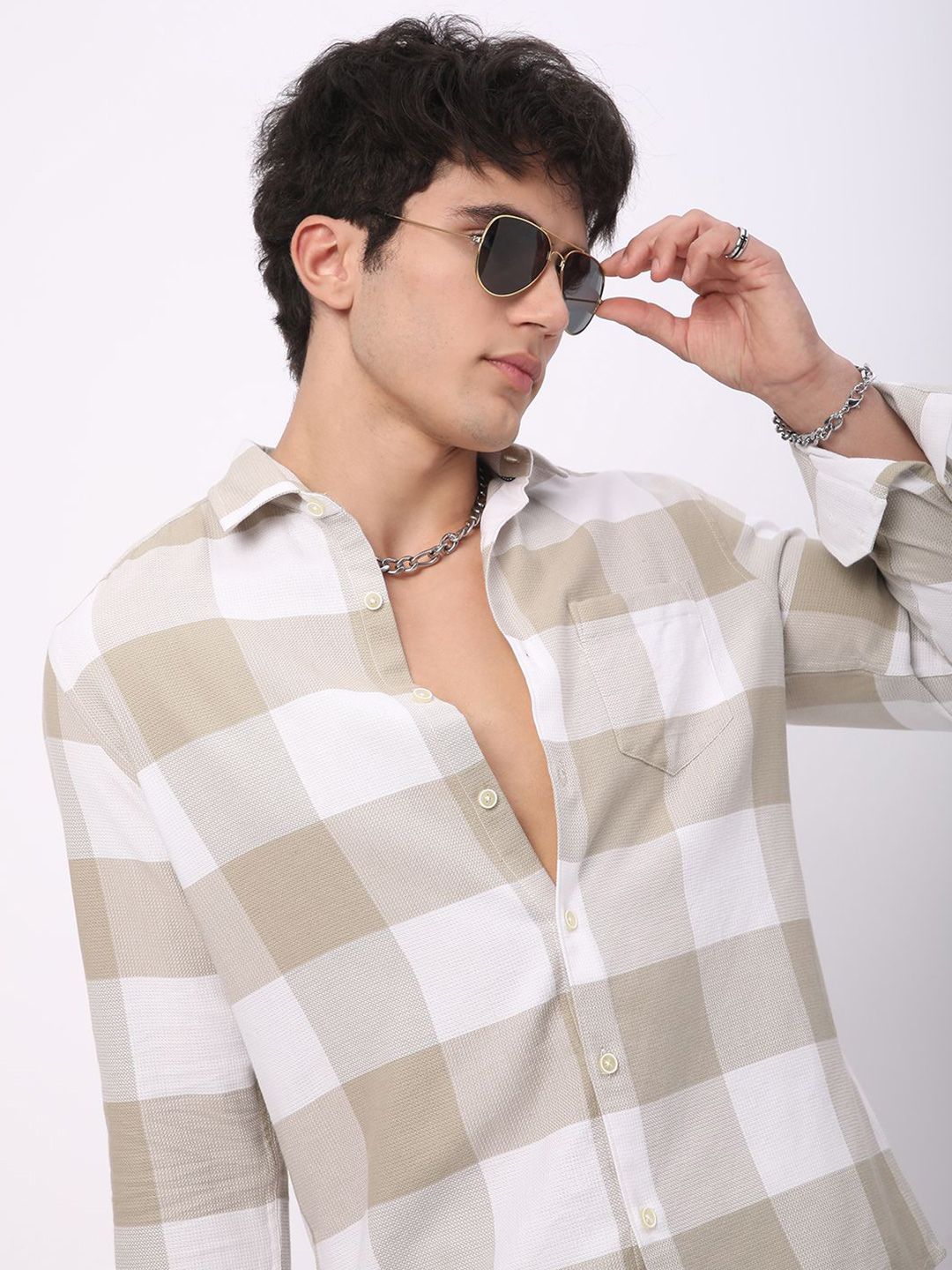 VASTRADO Men Classic Slim Fit Opaque Checked Casual Shirt