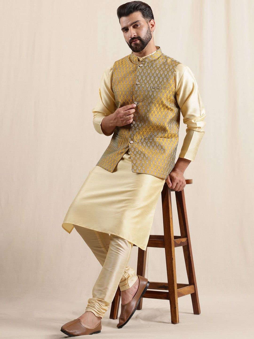 Anouk Men Regular Kurta with Pyjamas With Woven Nehru Jacket
