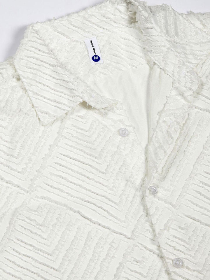 Thomas Scott Men Premium Spread Collar Textured Solid Slim Fit Casual Shirt