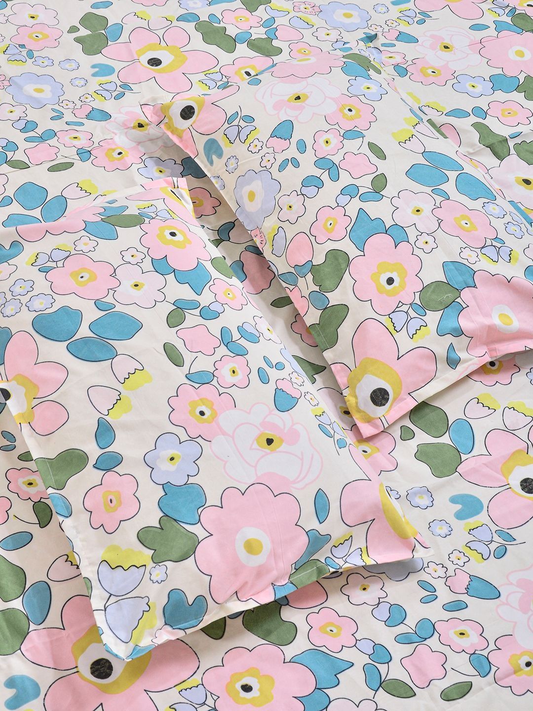 KLOTTHE Pink & Blue Floral Printed Flat 300 TC Double King Bedsheet With 2 Pillow Cover
