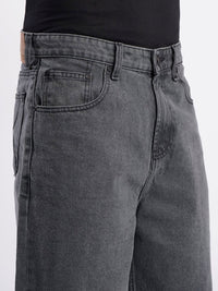 Bene Kleed Men Relaxed Fit Mid-Rise Cotton Denim Shorts