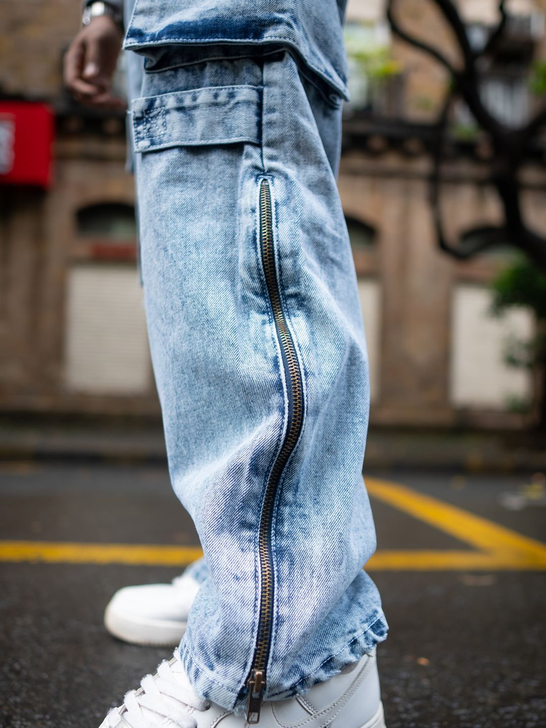 Powerlook Men Pure Cotton Loose Fit Cargos Trousers
