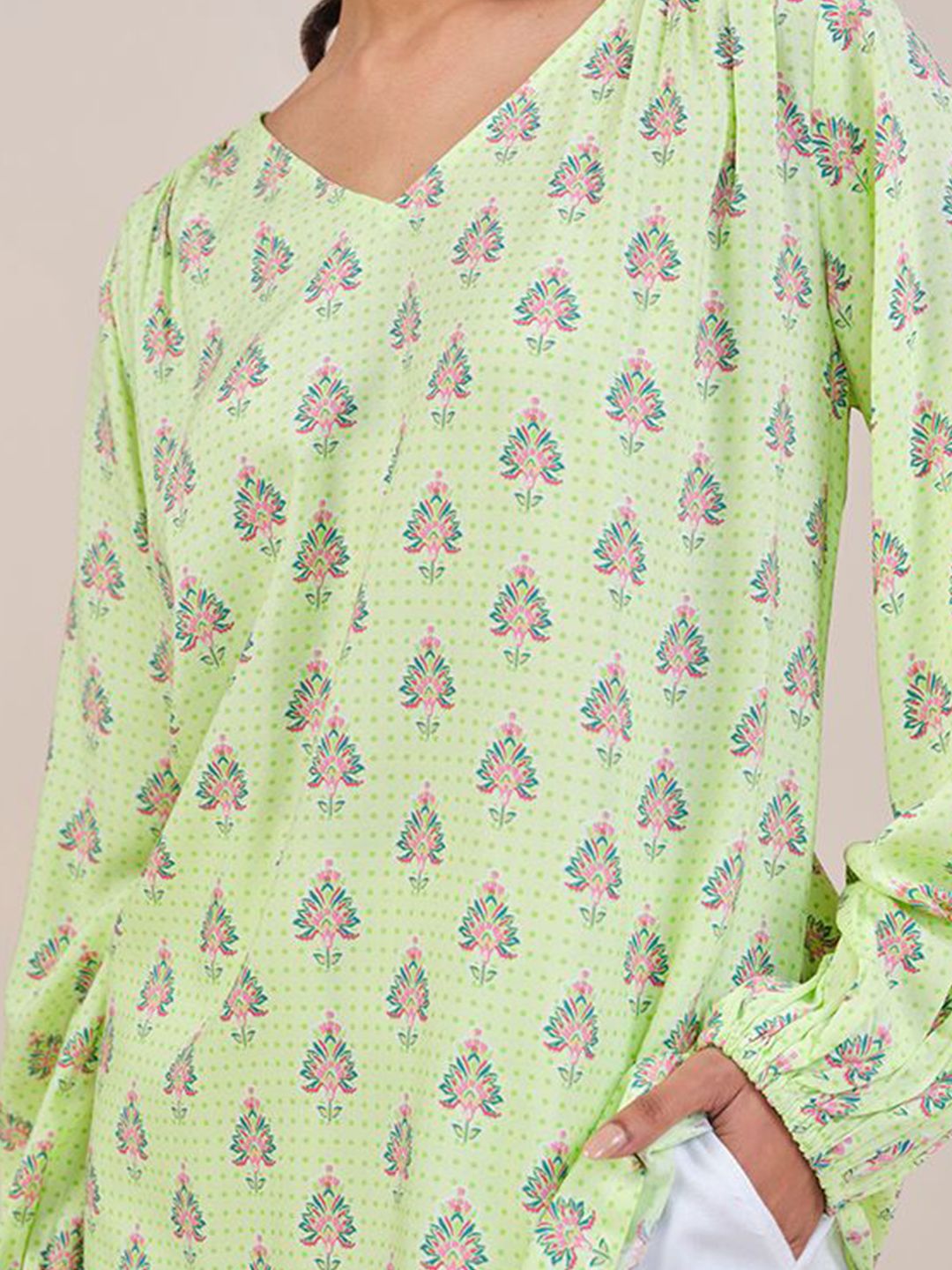Global Desi Women Floral Printed Top