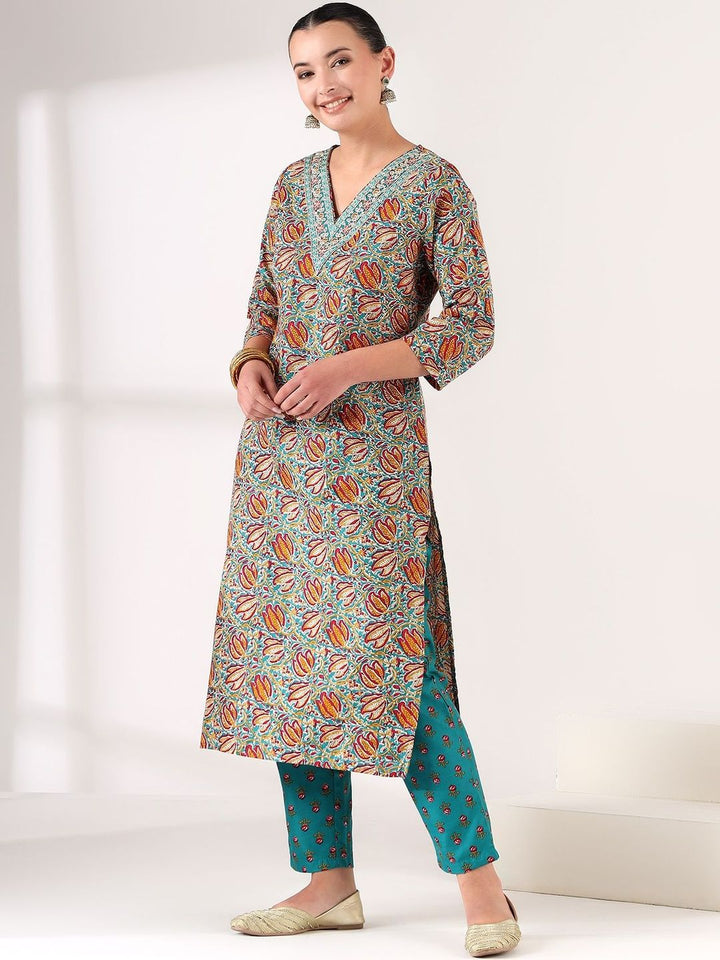 Mamicha Women Floral Printed Regular Kurta with Trousers & With Dupatta