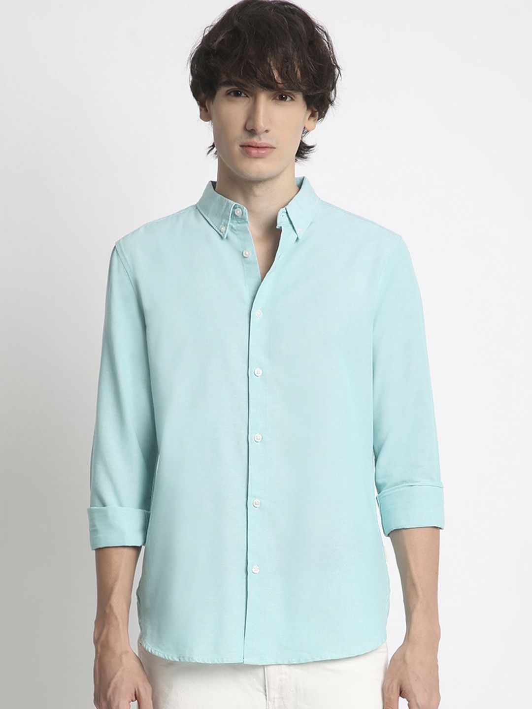 THE BEAR HOUSE Men Solid Slim Fit Button-Down Collar Pure Cotton Casual Shirt