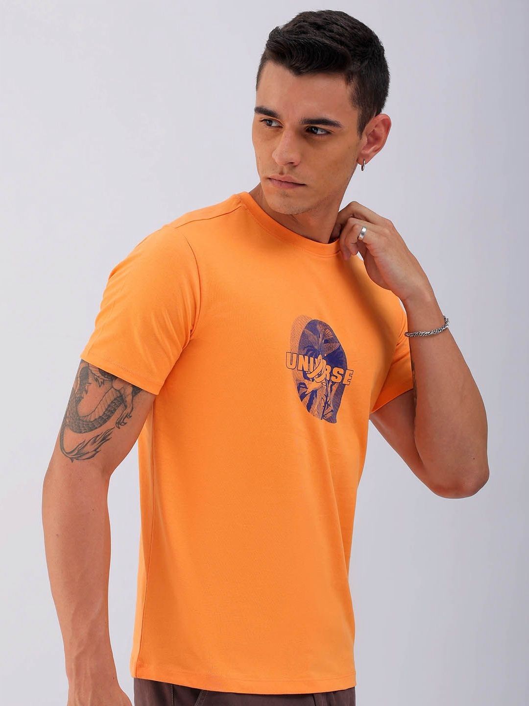 The Indian Garage Co Pure Cotton Graphic Printed Round Neck Slim Fit T-shirt