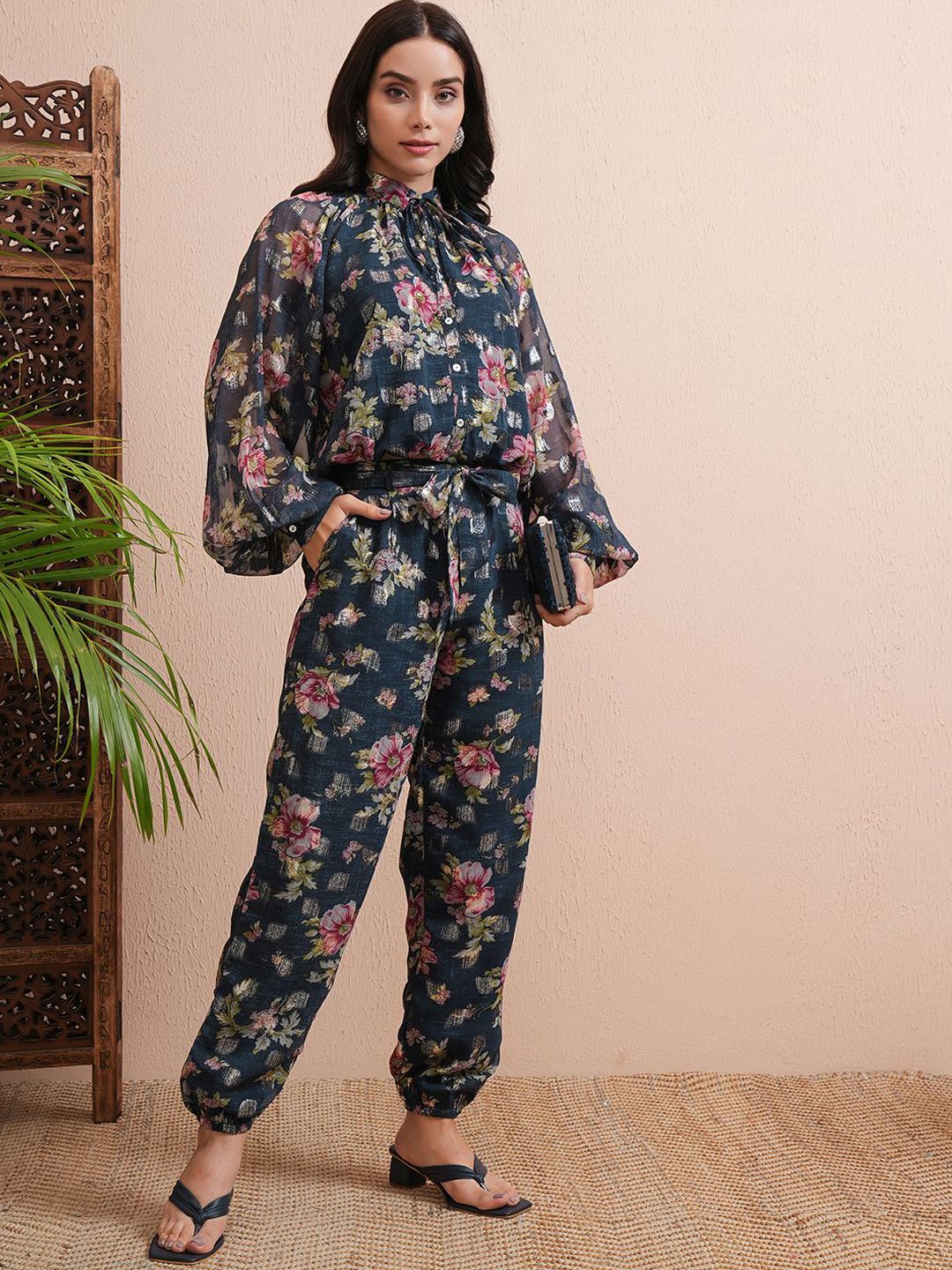 Vishudh Women Printed Top With Joggers Co-Ords