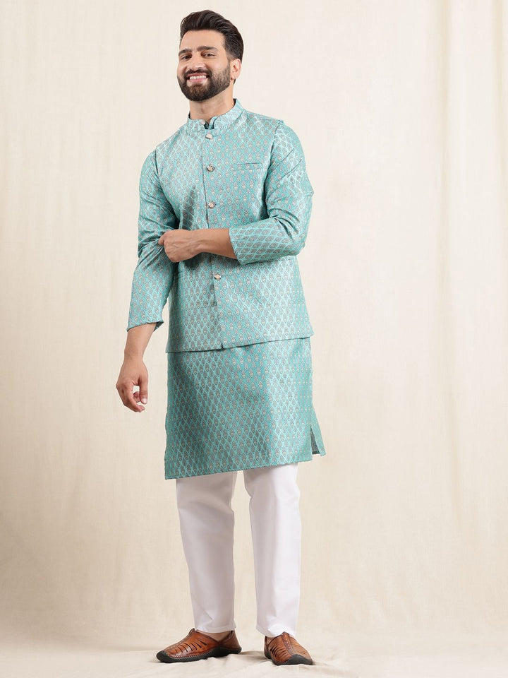 Anouk Ethnic Motifs Embroidered Mandarin Collar Jodhpuri Kurta With Pyjamas & Nehru Jacket
